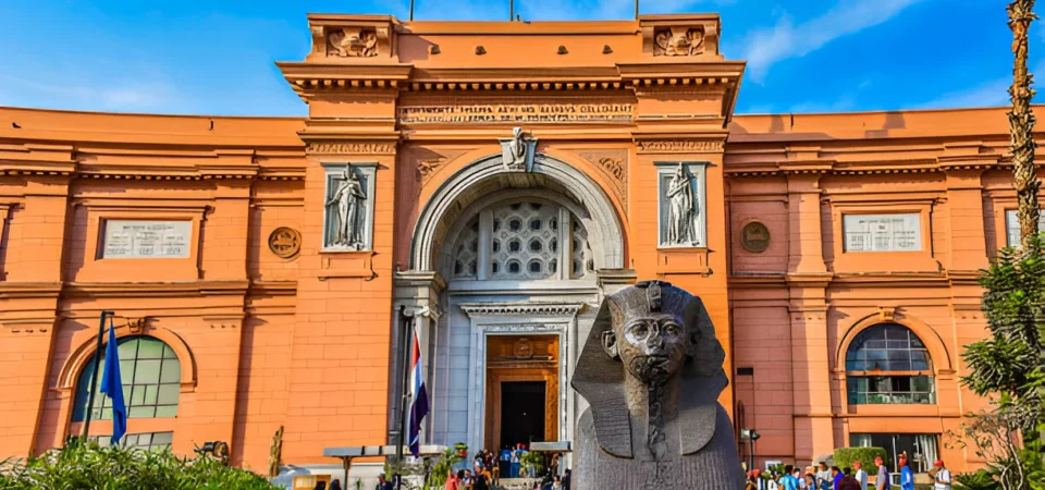 Cairo: Egyptian Museum, Citadel, and Old Cairo Guided Tour