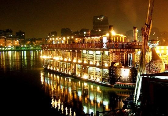 Cairo: Nile Sunset, Dinner Cruise, Show and Private Transfer